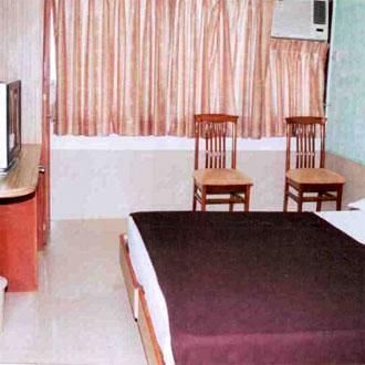 Check Inn Hotel Bombay Exterior foto